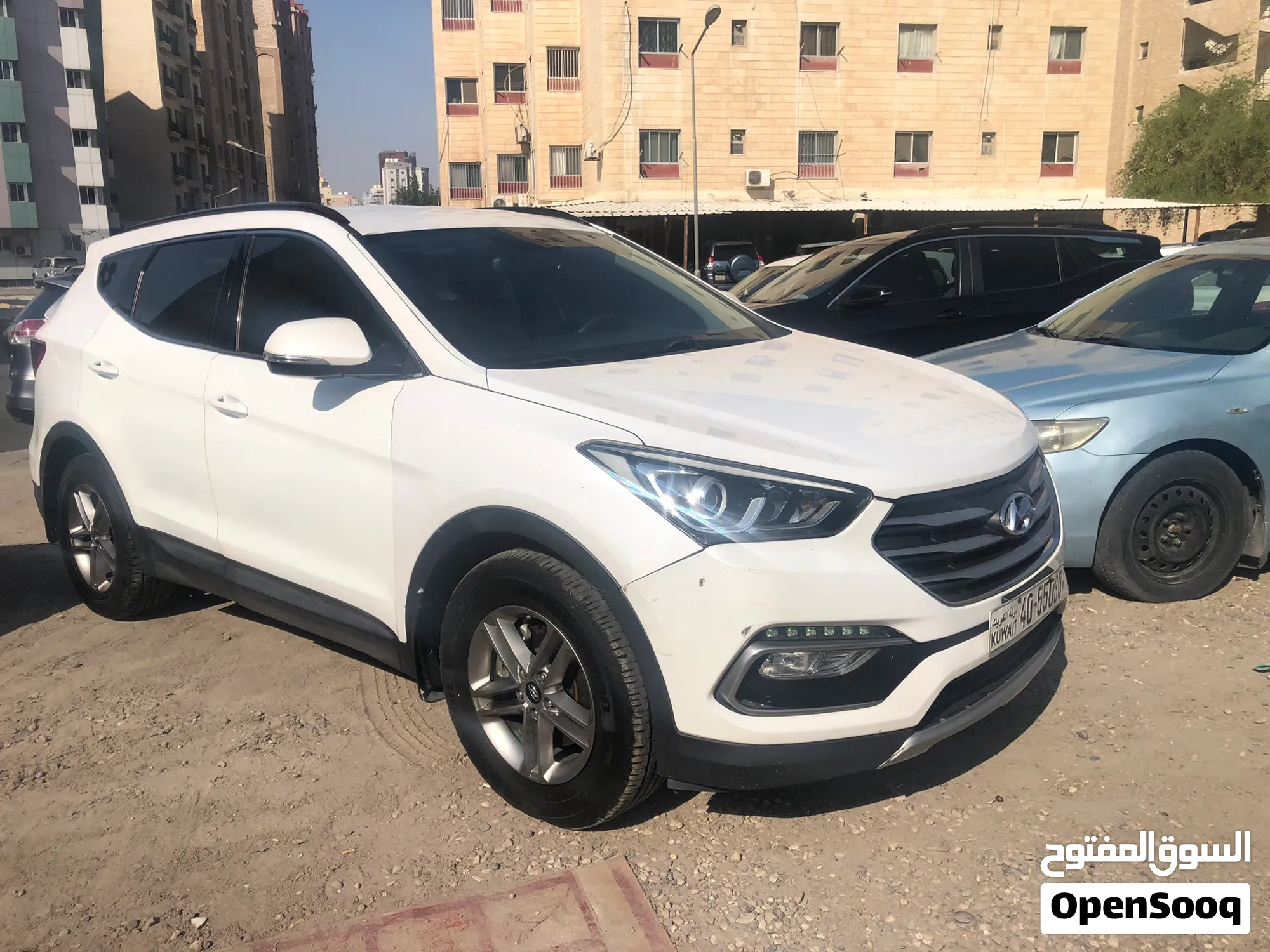 هيونداي سنتافي GLS موديل 2017 عائلية 3 صفوف مقاعد بحالة ممتازة - image 1