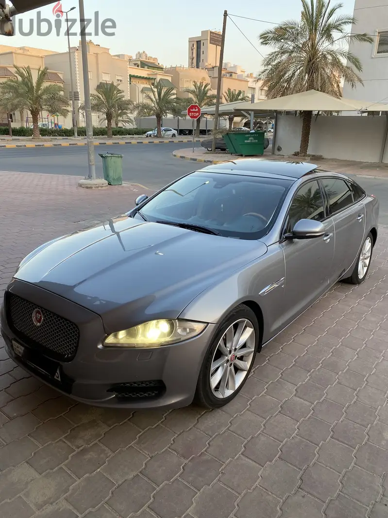 جاكوار XJ موديل 2014 خليجي كويتي V6 - فل أوبشن فتحتين سقف - image 1