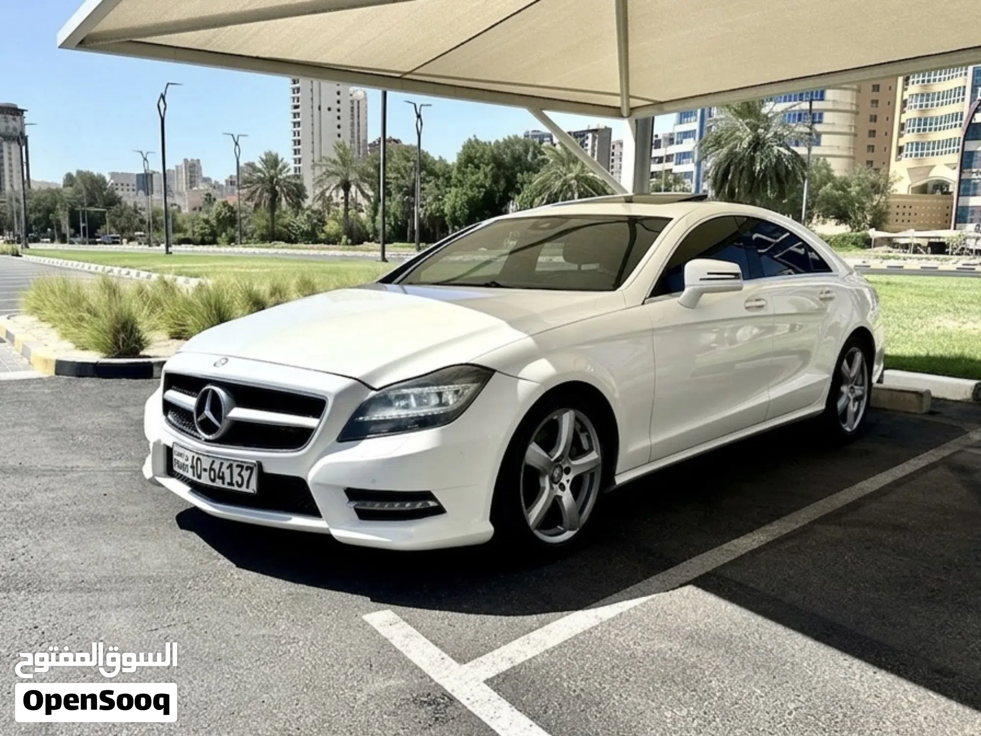 مرسيدس بنز CLS 350 موديل 2014 مستعملة للبيع في الكويت - image 1