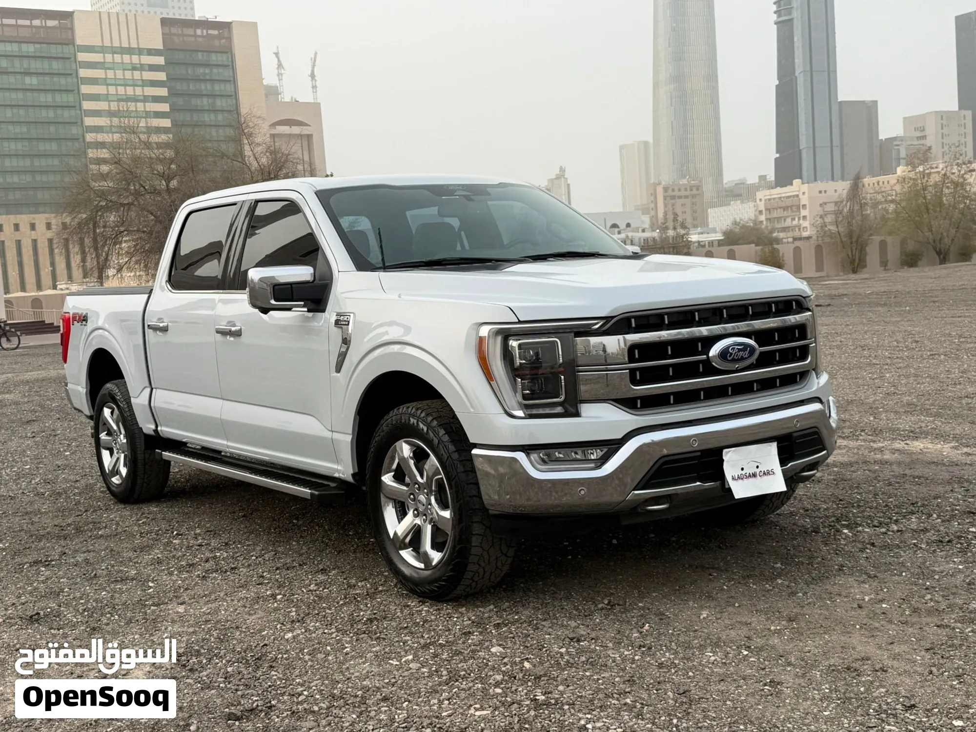 فورد F-150 لاريات FX4 موديل 2022 الغانم تحت الكفالة صبغ الوكالة كاش - image 1