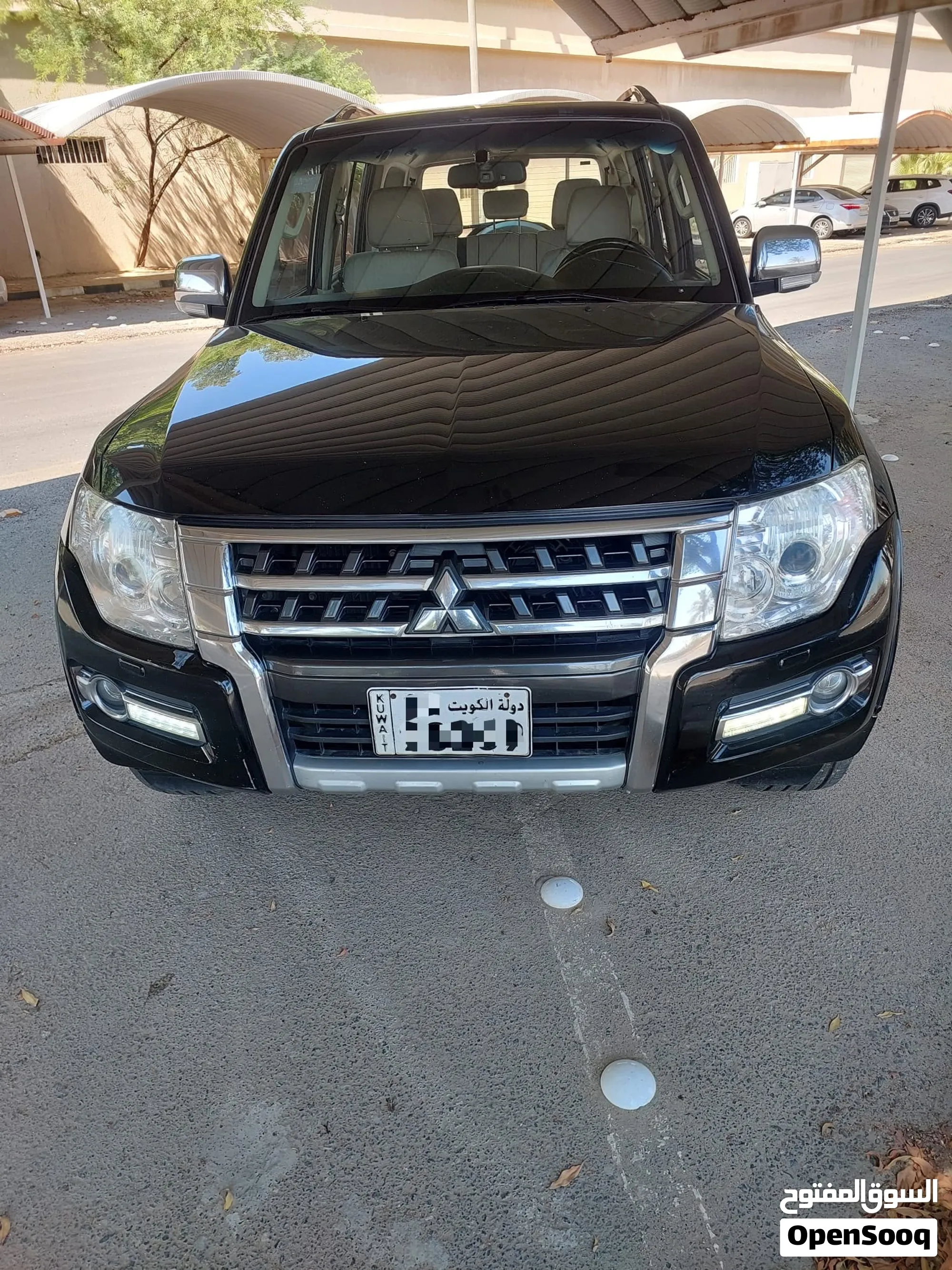 ميتسوبيشي باجيرو GLS 2020 ماكينة 3500 سي سي فل اوبشن - image 1