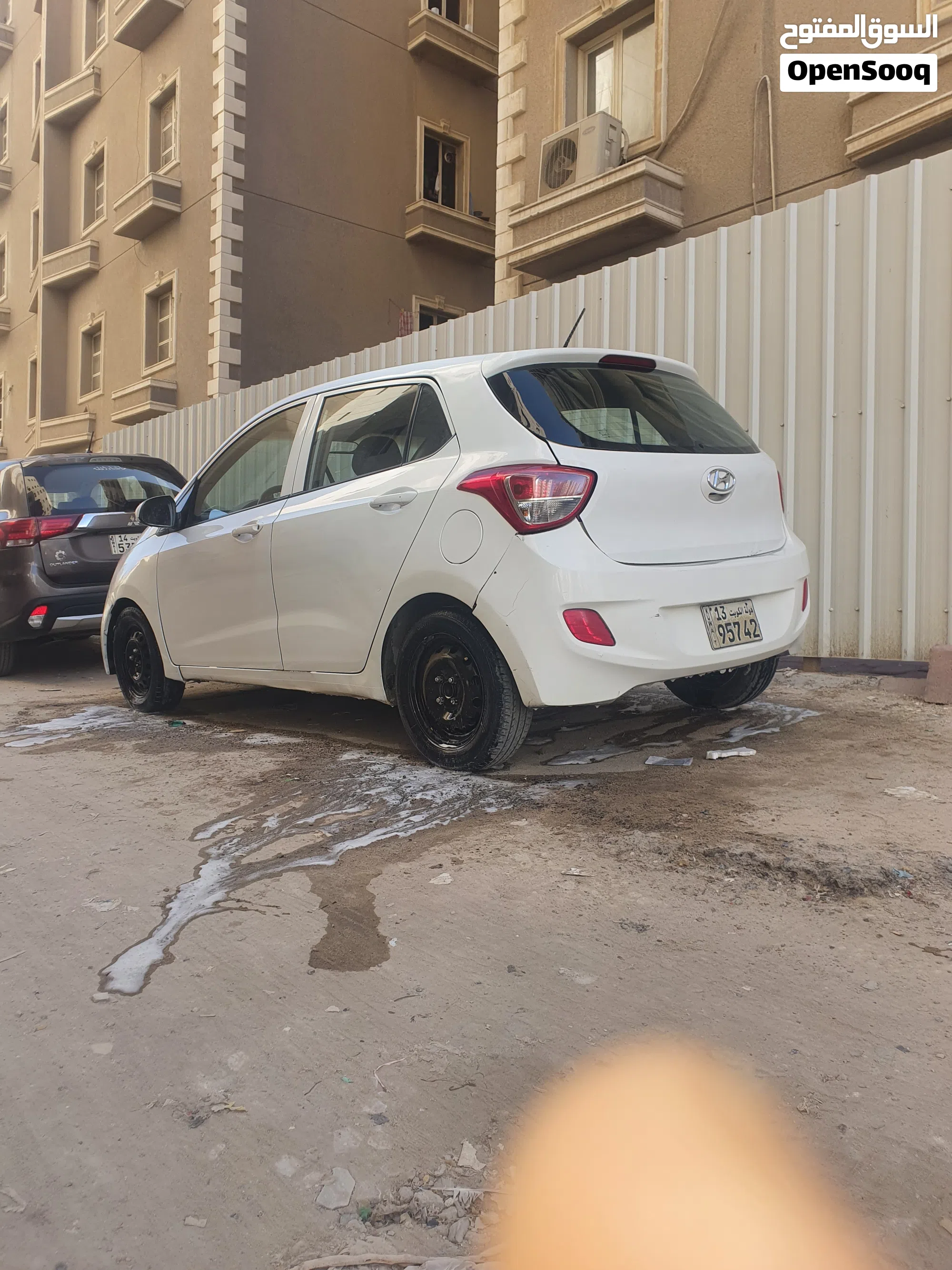 هيونداي i10 2016 GL بحالة جيدة - اقتصادية - image 1