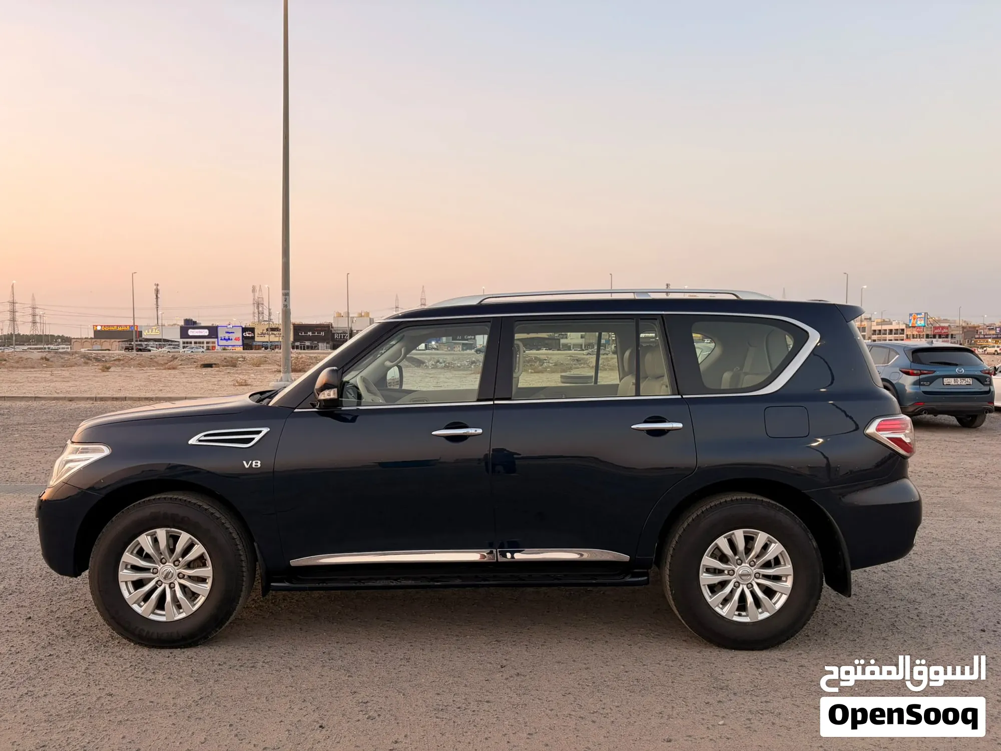 نيسان باترول LE موديل 2019 نظيف جداً عداد 180 ألف مواصفات خليجية - image 1