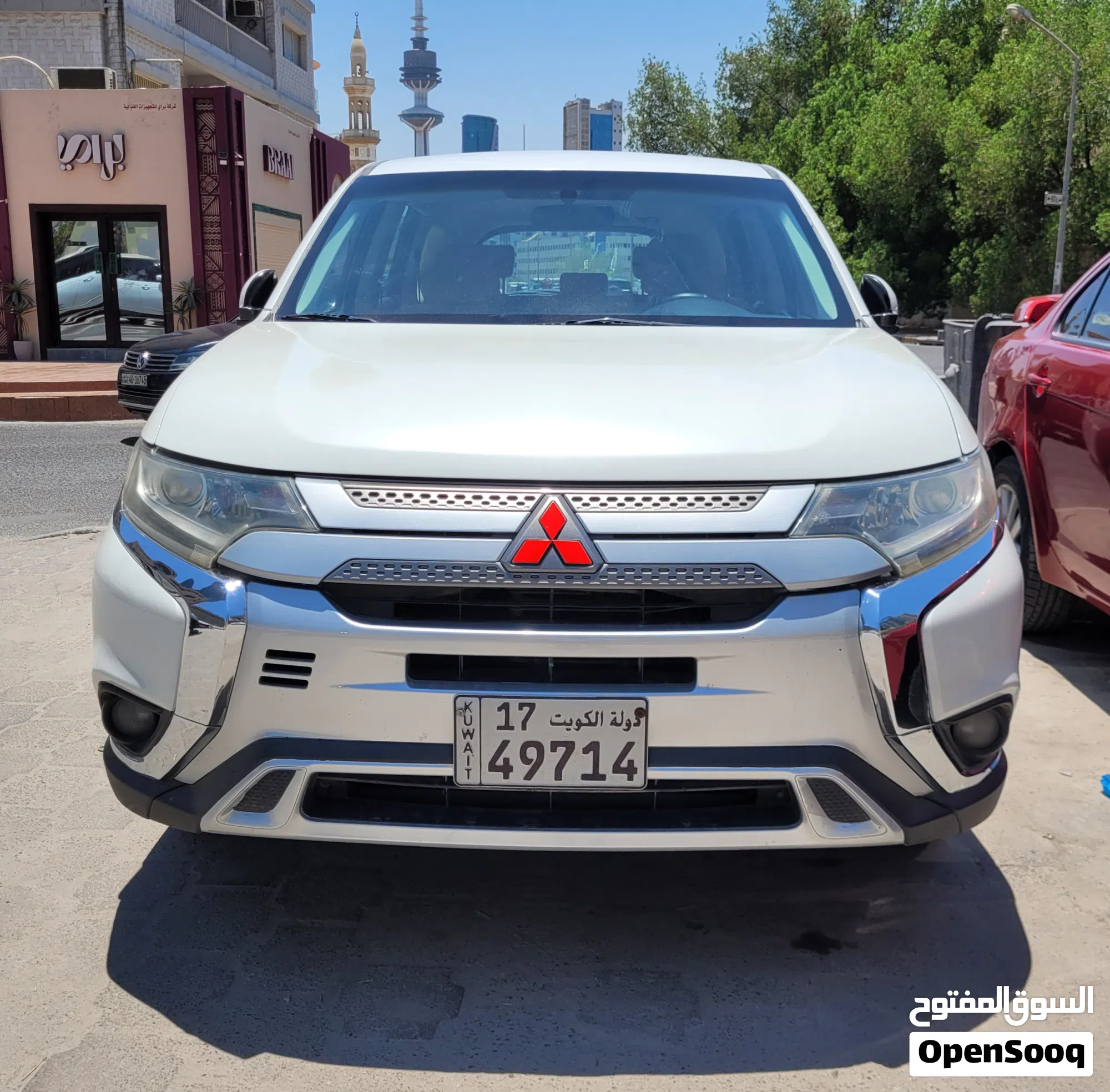 ميتسوبيشي أوتلاندر Standard 2019 للبيع في الكويت - سعر مغري - image 1
