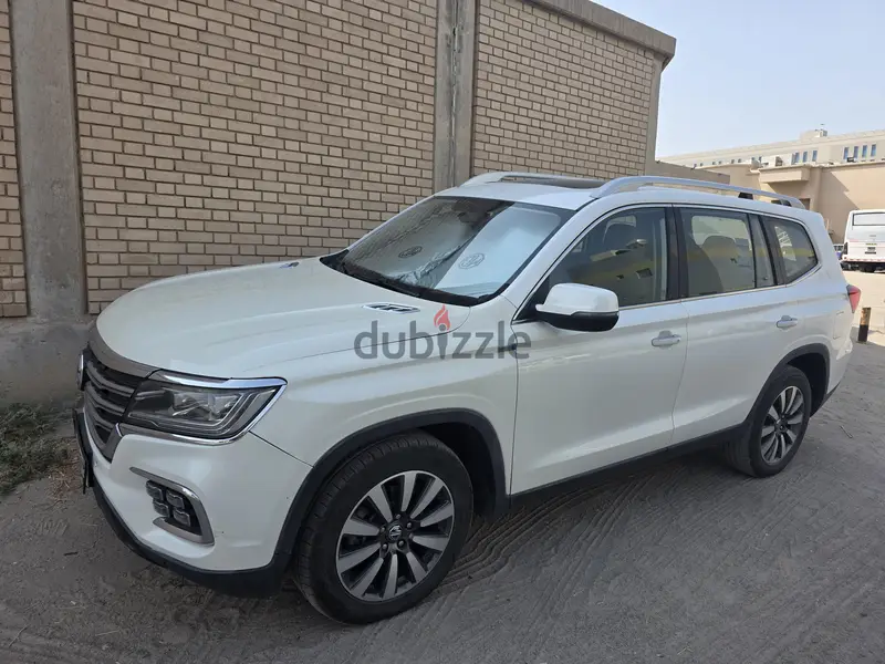 ام جي MG RX8 موديل 2022 بحالة جيدة مواصفات خليجية 7 مقاعد - image 1