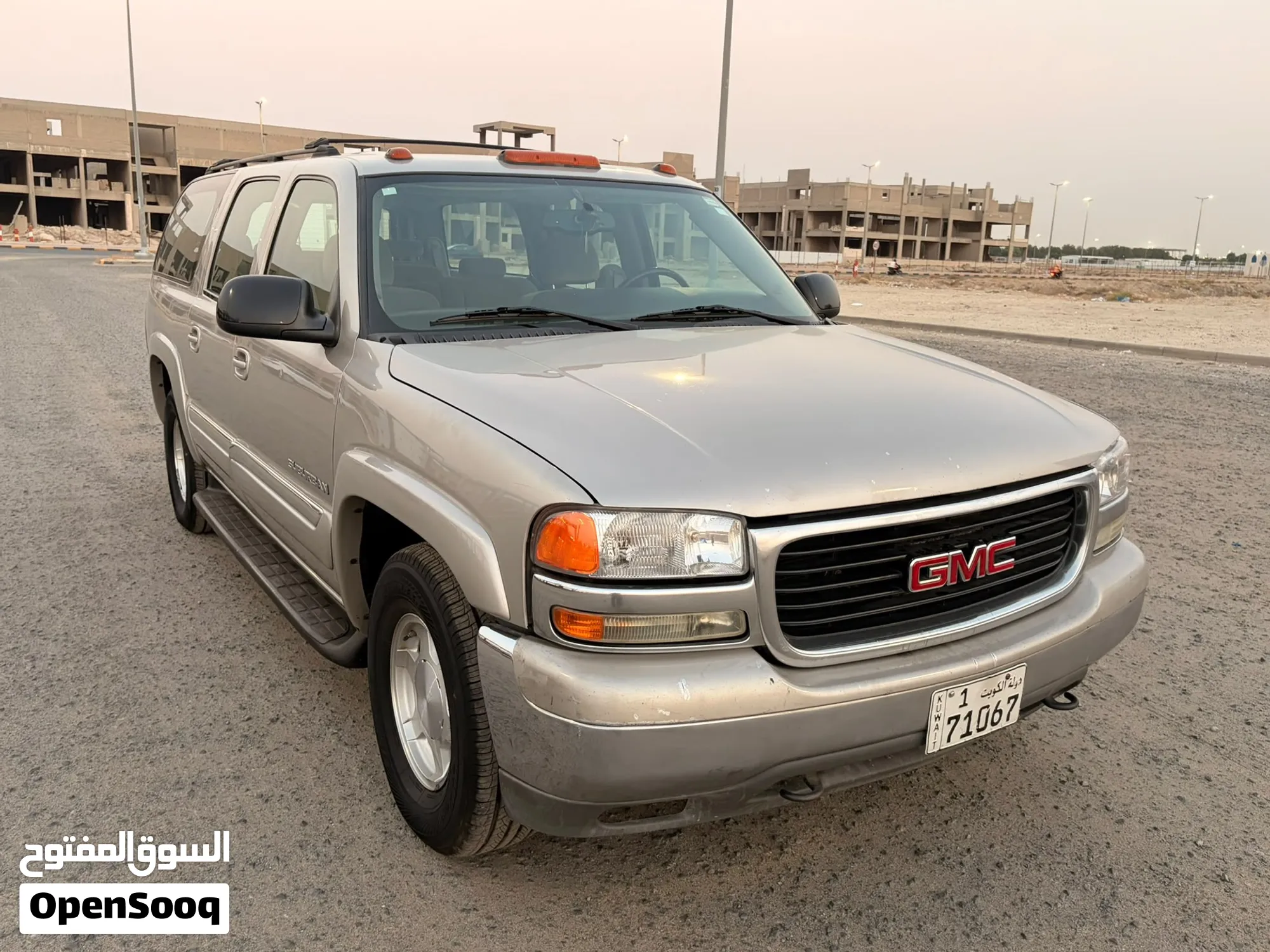 جي إم سي سوبربان موديل 2004 عداد 358 ألف شرط الفحص - image 1