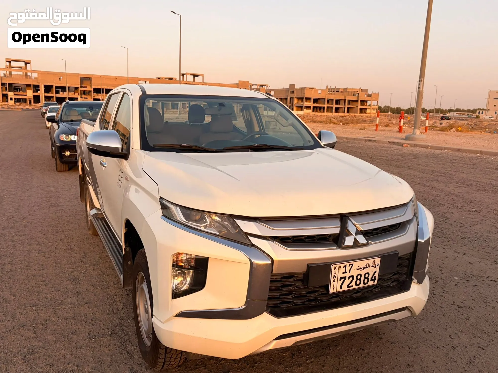 ميتسوبيشي L200 Double Cab GLX موديل 2020 للبيع في الكويت - image 1