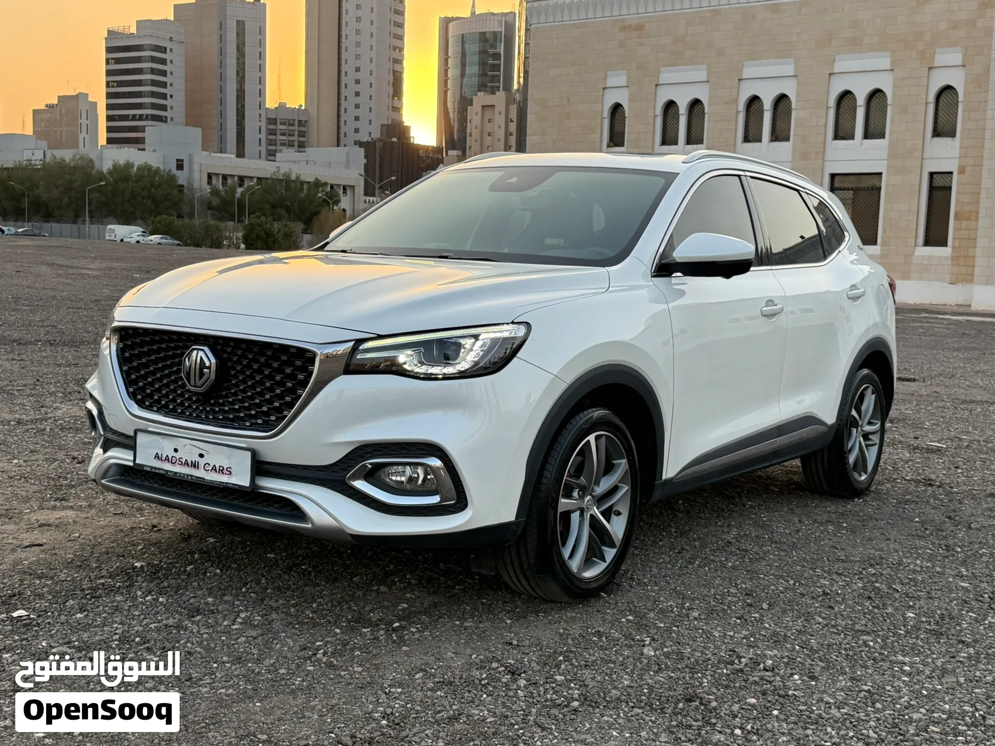 ام جي HS موديل 2023 الدرجة الأولى صبغ وكالة بانوراما أحمر من داخل كاش - image 1