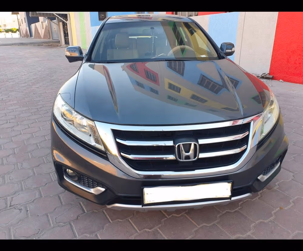 هوندا كروس تور 3.5 لتر V6 موديل 2013 بحالة جيدة - image 1