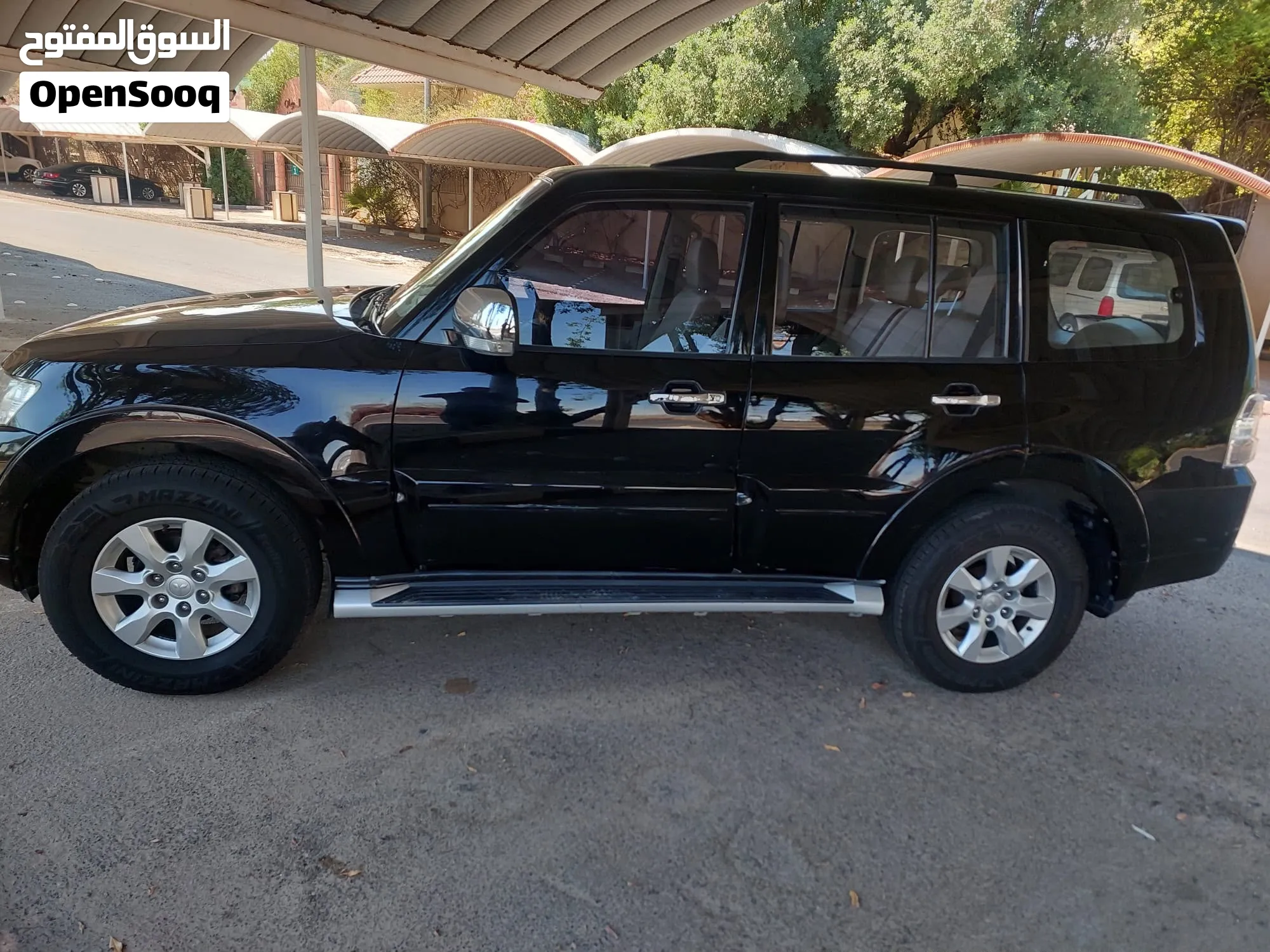 ميتسوبيشي باجيرو 2020 GLS ماكينة 3500cc - فل أوبشن ثلاجة - image 1