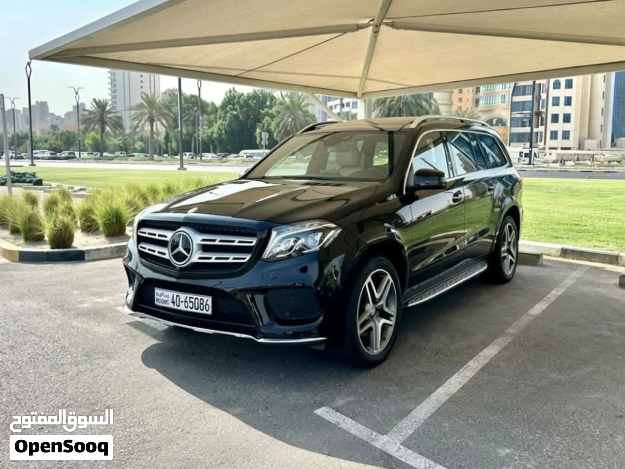 مرسيدس GLS500 موديل 2017 كامل المواصفات - وارد البشر - image 1